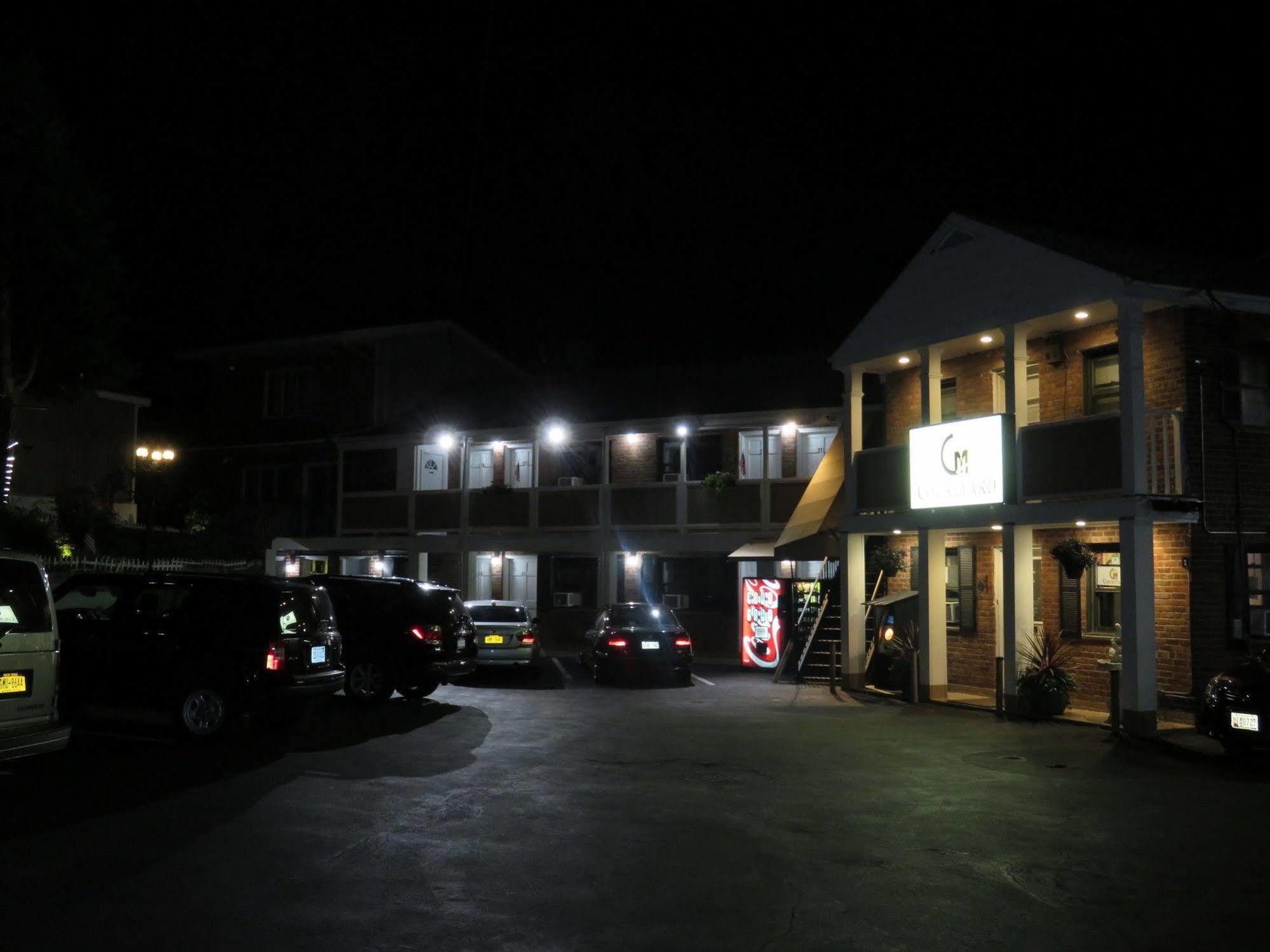 Central Motel Courtyard White Plains Dış mekan fotoğraf