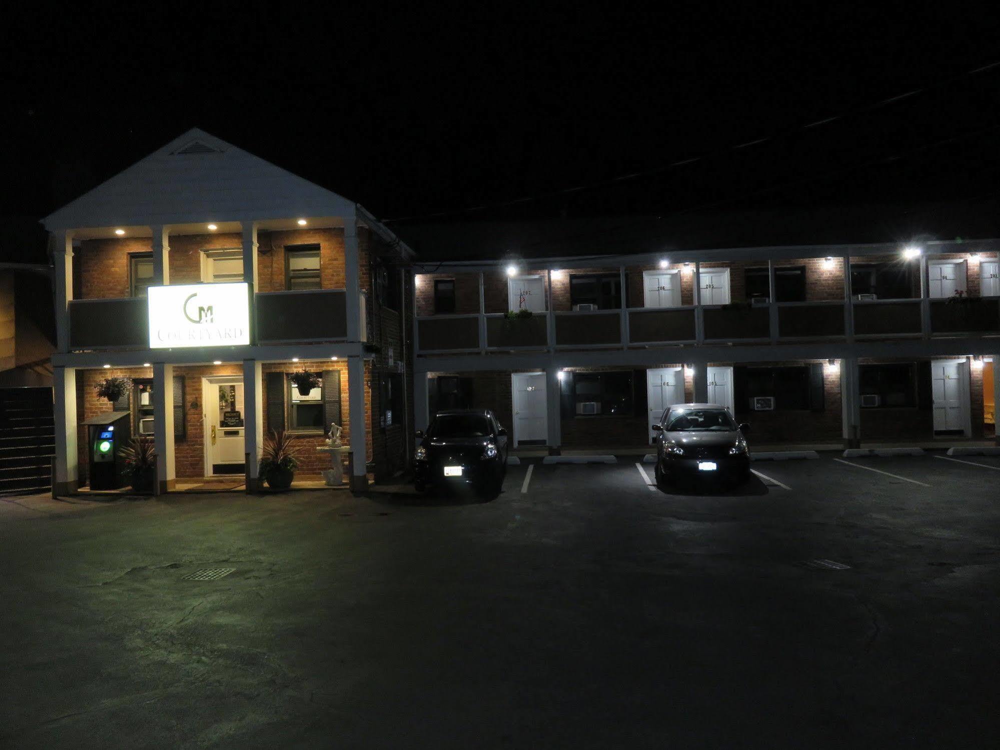 Central Motel Courtyard White Plains Dış mekan fotoğraf