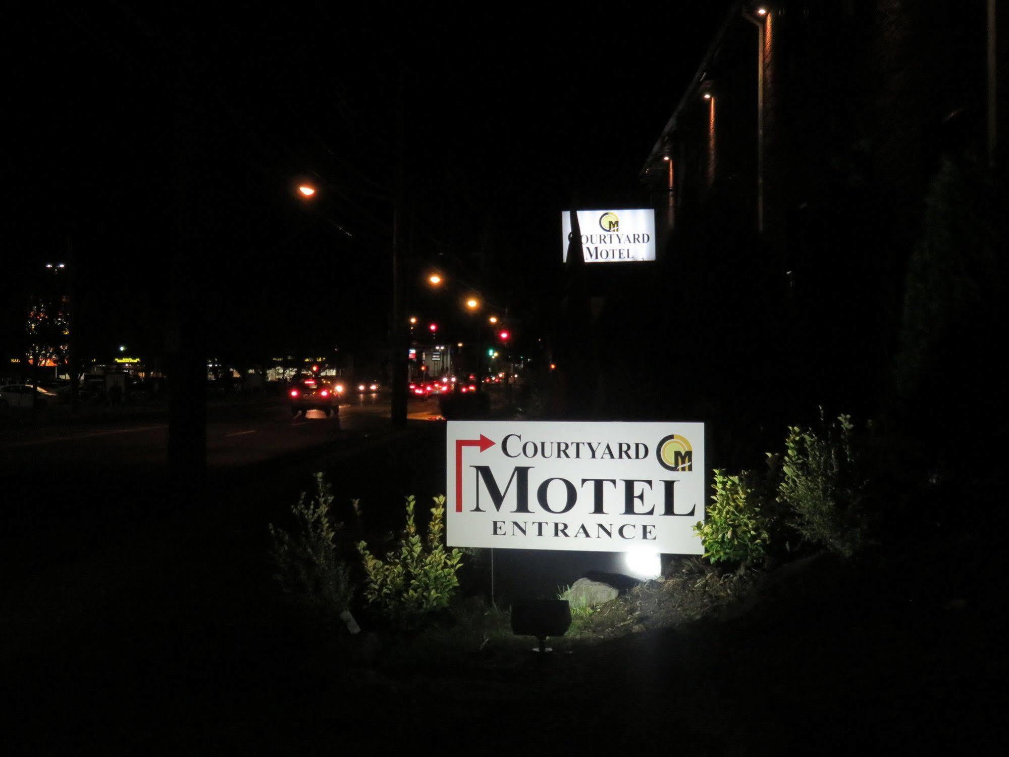 Central Motel Courtyard White Plains Dış mekan fotoğraf