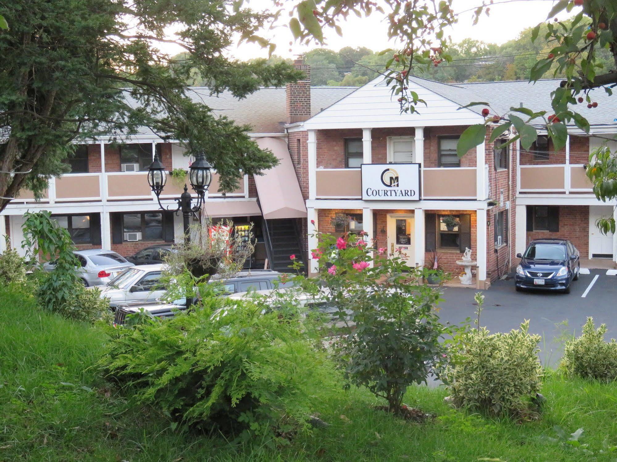 Central Motel Courtyard White Plains Dış mekan fotoğraf